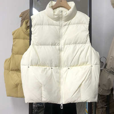 Vabaaja naiste vest luku ja kõrge kraega