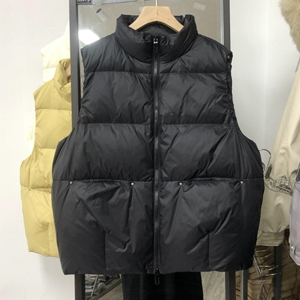 Vabaaja naiste vest luku ja kõrge kraega