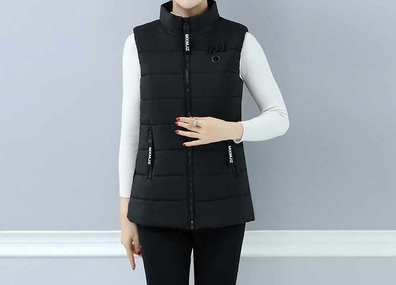 Naiste liibuv keskmise pikkusega tõmblukuga vest