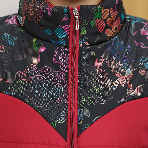 Uue mudeliga liibuv naiste vest kõrge krae ja lillemotiividega