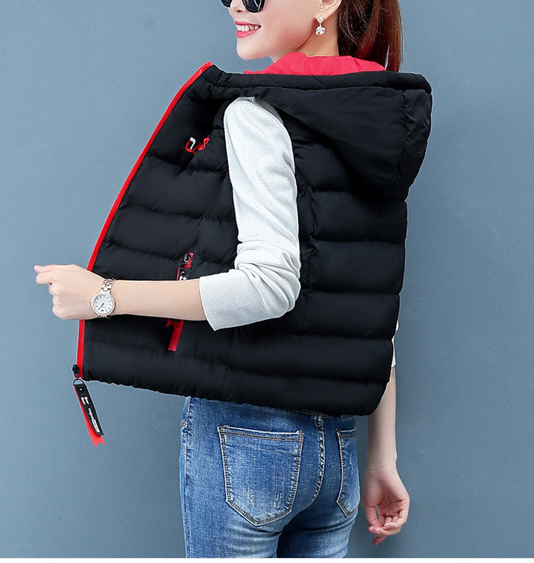 Naiste vabaaja vest kapuutsi ja taskuga