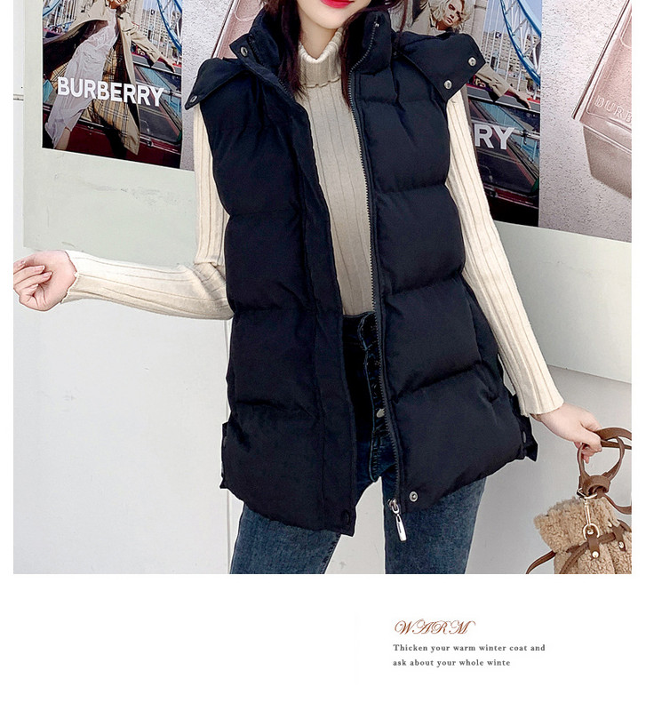 Moteriška laisvalaikio liemenė su sagomis ir aukšta apykakle