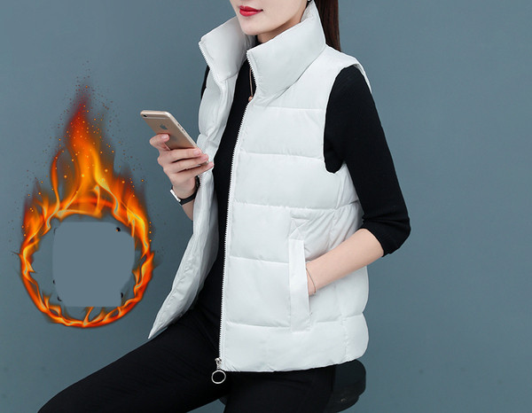 Lühike tõmblukuga sügis-talvine vest naistele