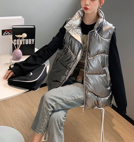 Naiste lai kõrge kraega talvevest