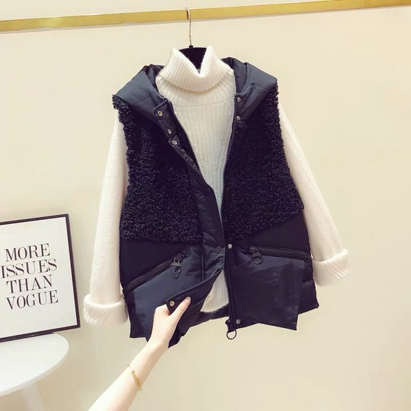 Uus mudel kapuutsiga naiste vest