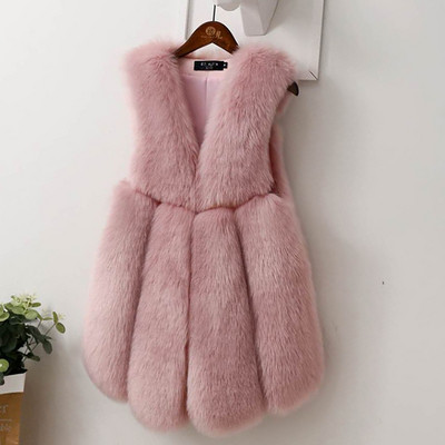 Moteriška pūkinė liemenė standartinio ilgio ir V formos apykakle