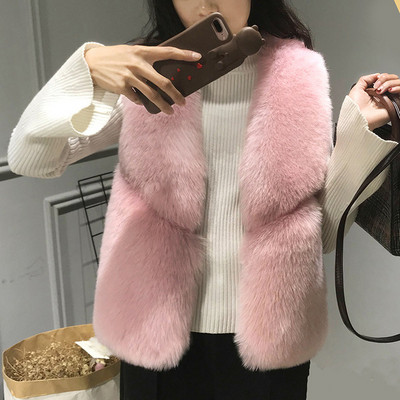 Dabartinė moteriška pūkinė liemenė iki 2XL dydžių