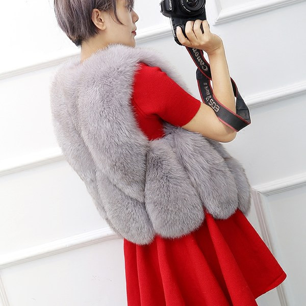 Lühike naiste sulevest taskutega ja suurustega kuni 2XL