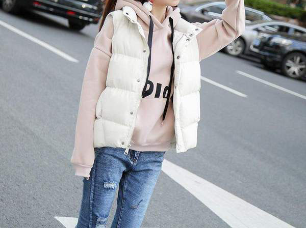 Naiste igapäevane nööpidega talvevest