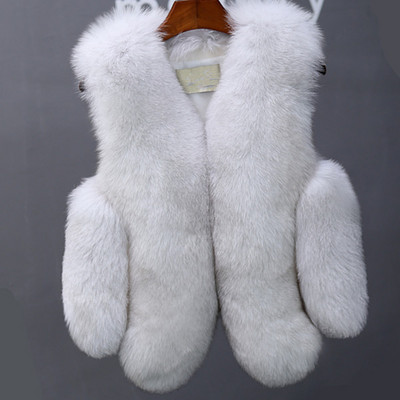 Lühike naiste sulevest V-kujulise kraega ja suurustega kuni 2XL