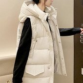 Naiste kapuutsiga ja keskmise pikkusega vest