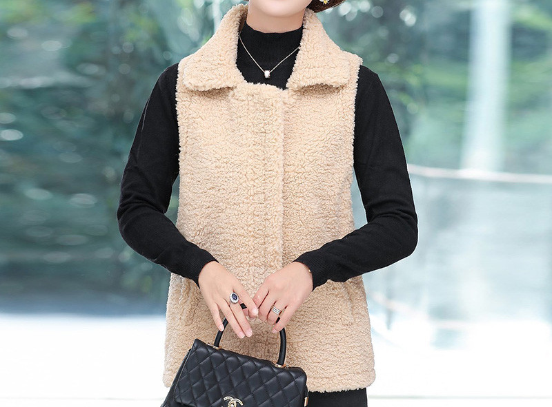 Moteriška pūkinė liemenė su užtrauktuku ir klasikine apykakle