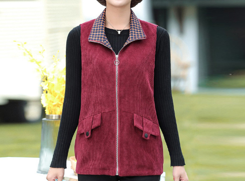 Ženski baršunasti prsluk s patentnim zatvaračem