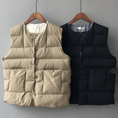 Ležeran ženski prsluk s okruglim izrezom i gumbima