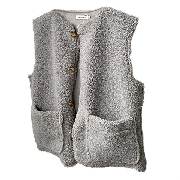 Naiste nööpidega sulevest