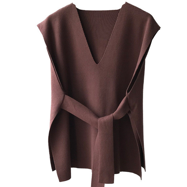 Ženski prsluk od tankog pletiva sa špic izrezom