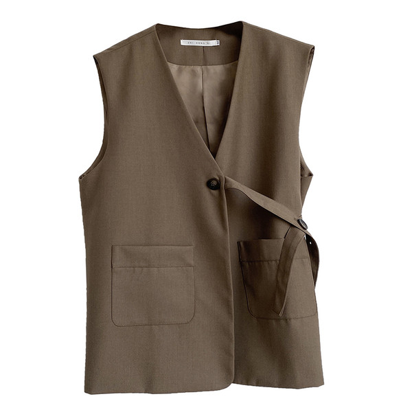 Naiste tekstiilist vabaajavest koos vööga