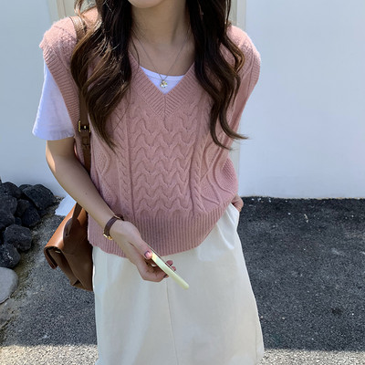 Γυναικείο πλεκτό γιλέκο με  λαιμόκοψη φαρδύ μοντέλο