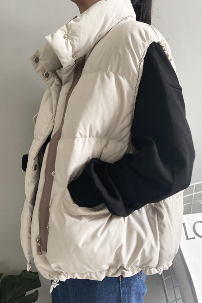 Naiste talvevest taskutega