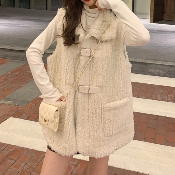 Valge taskutega lai naiste sulevesti mudel