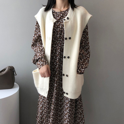 Moteriška žieminė megzta liemenė