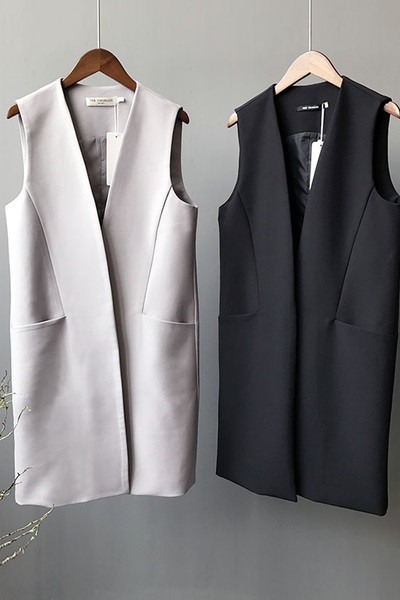 Γυναικείο γιλέκο με λαιμόκοψη και τσέπη