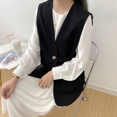 Naiste kevad-sügisvesti liibuv mudel