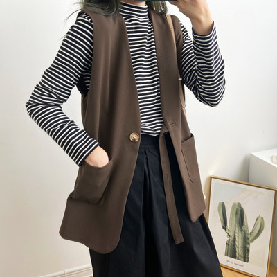 Naiste kevad-sügisvesti liibuv mudel