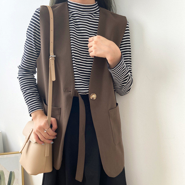 Naiste kevad-sügisvesti liibuv mudel