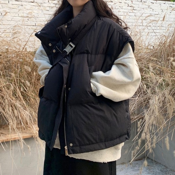 Sportlik vabaaja naiste vesti lai kõrge kraega mudel