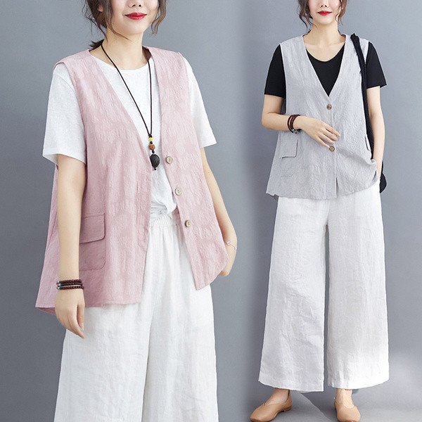 Novi model ženskog prsluka sa špic izrezom