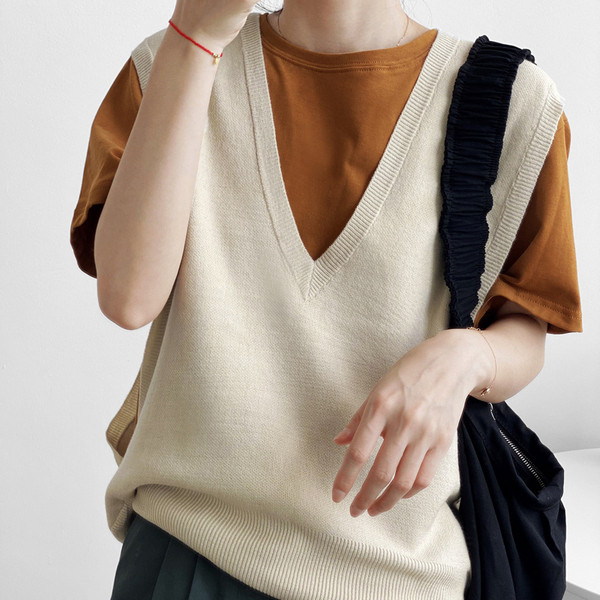 Γιλέκο φαρδύ με ντεκολτέ spitz