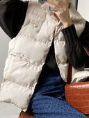 Naiste talvevest nööpidega