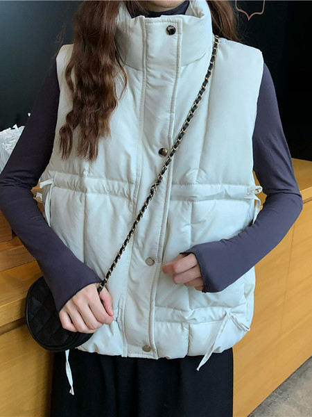 Naiste vabaajavest kõrge krae, taskute ja lipsudega