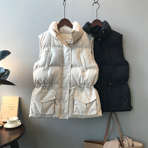 Vesta de dama cu guler inalt si cravate