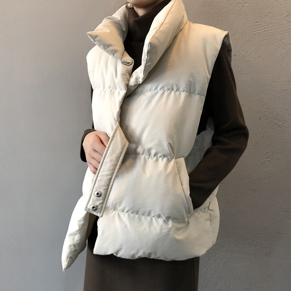 Sportlik-vabaaja naiste vesti asümmeetriline mudel