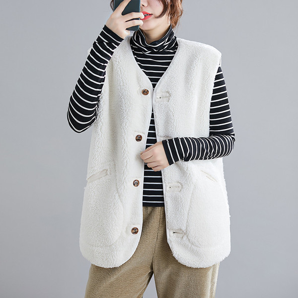 Γυναικείο γιλέκο νέο μοντέλο με τσέπες και μαλακή επένδυση