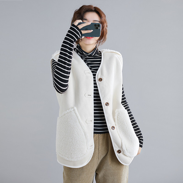 Γυναικείο γιλέκο νέο μοντέλο με τσέπες και μαλακή επένδυση