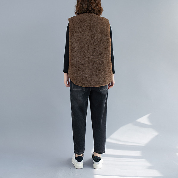 Γυναικείο φαρδύ γιλέκο με φερμουάρ και λαιμόκοψη