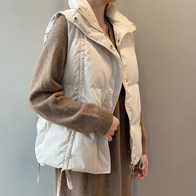 Igapäevane naiste vest koos kokkutõmmatud osadega