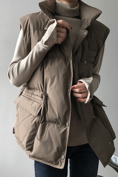 Ženski zimski prsluk s velikim džepovima i vezicama