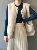 Naiste sulevest nööpide ja taskuga