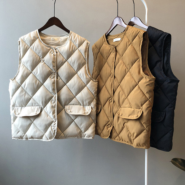 Jesenski ženski prsluk s gumbima