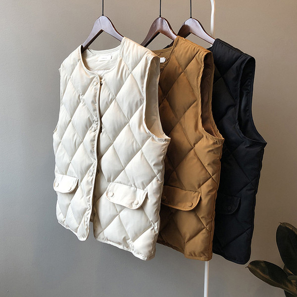 Jesenski ženski prsluk s gumbima