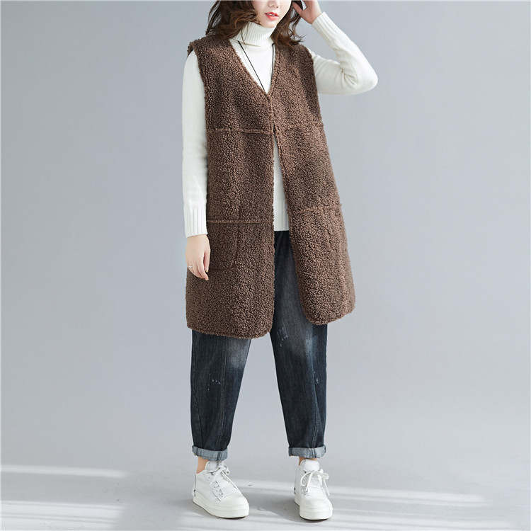 Moderan ženski dugi prsluk sa špic izrezom - sa dva lica