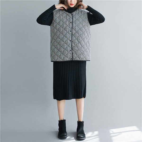 Kahe näo ja ovaalse kaelusega naiste vest