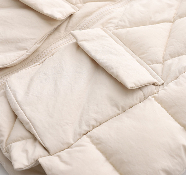 Novi model jesensko-zimskog prsluka sa patentnim zatvaračem za žene