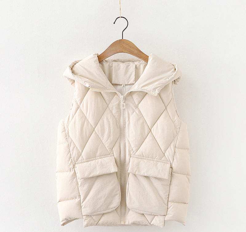 Novi model jesensko-zimskog prsluka sa patentnim zatvaračem za žene