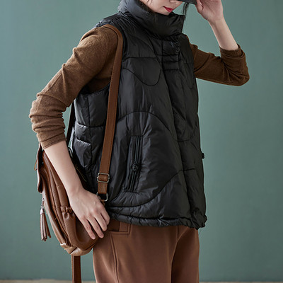 Naiste kõrge kraega spordivest - lai mudel