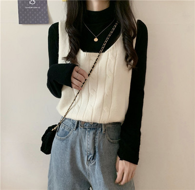 Moteriška laisvalaikio megzta liemenė be užsegimo